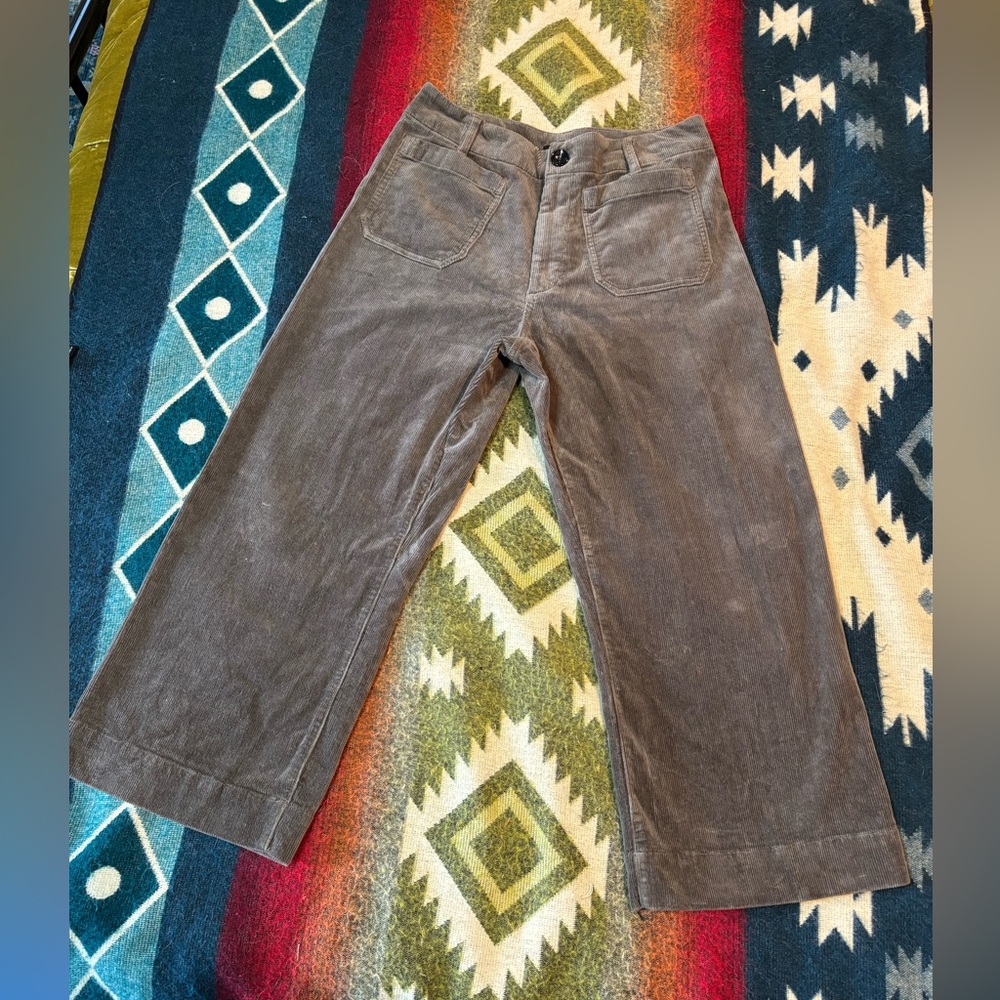 Organic Stretch Corduroy Cropped
Wide Leg Pants in Seaweed Green - Picture 3 of 5